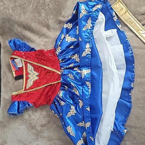 Wonder woman Girls costume - Picture 2 of 5